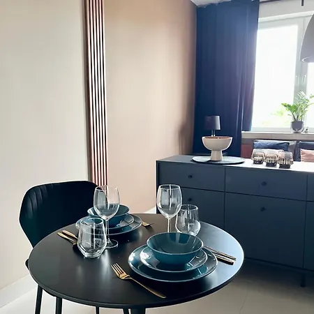 Stylowy Kat W Kameralnej Kamienicy Katoviçe