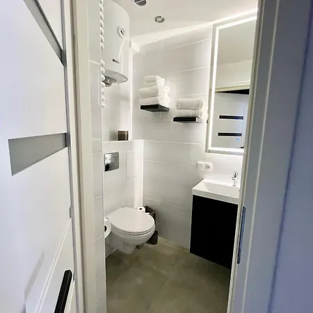 Stylowy Kat W Kameralnej Kamienicy Apartamento